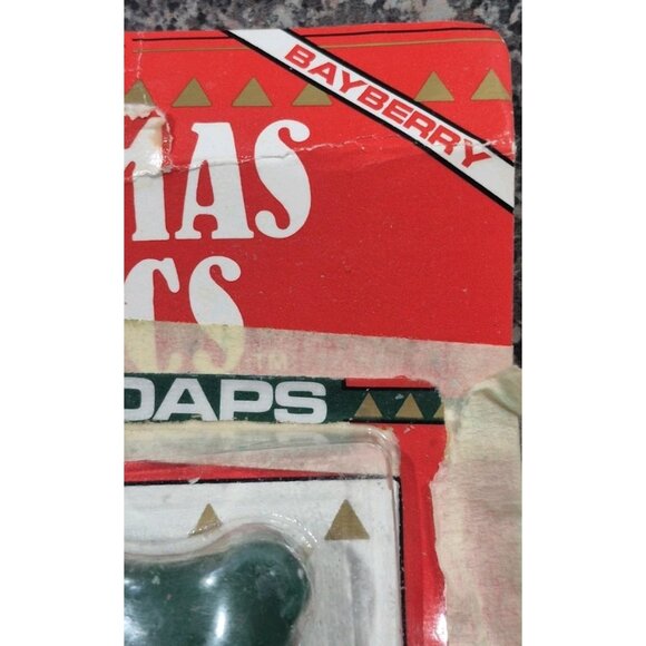 Lot Of (8) Vintage Holiday Decorative Guest Soaps Red Green Soaps Bathroom - Picture 3 of 4